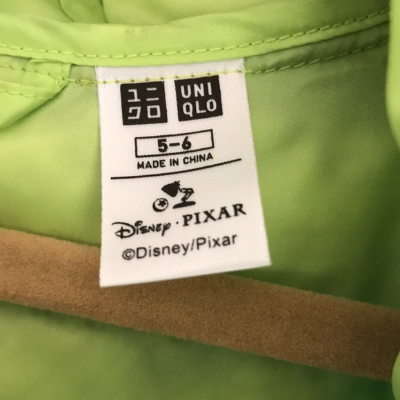 Limited Edition—UNIQLO/DISNEY warm padded parka/jacket/coat - Picture 2 of 5